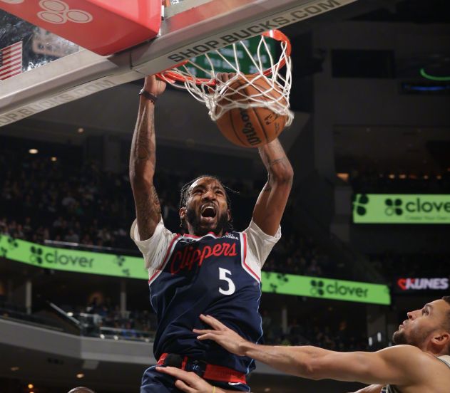 快船轻取雄鹿取5连胜 特伦特砍赛季新高36分