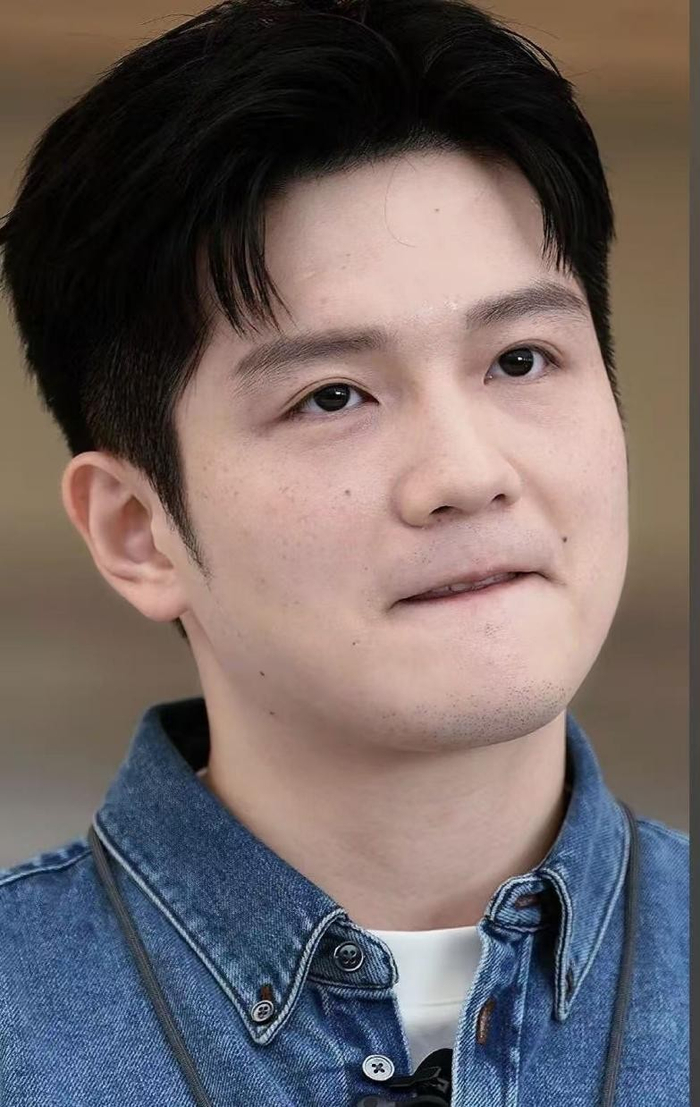 樊振东被封皇帝外交部点名体育交流典范